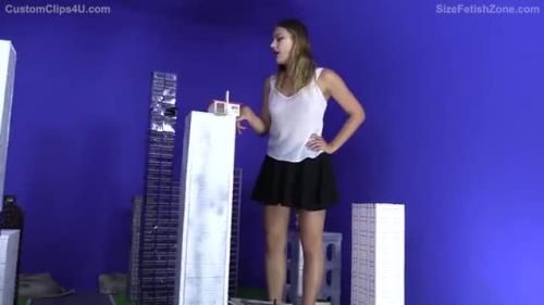 Vika In Reluctant Giantess