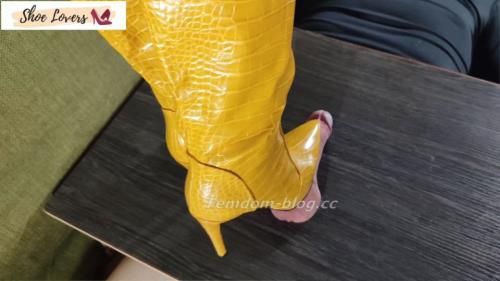 Ladys Yellow - boots bootjob shoejob ruined orgasm double cumshot