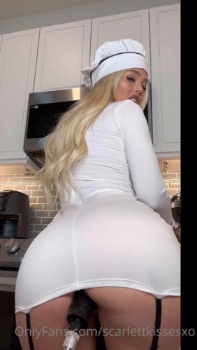 Scarlettkissesxo - Kitchen Fuck